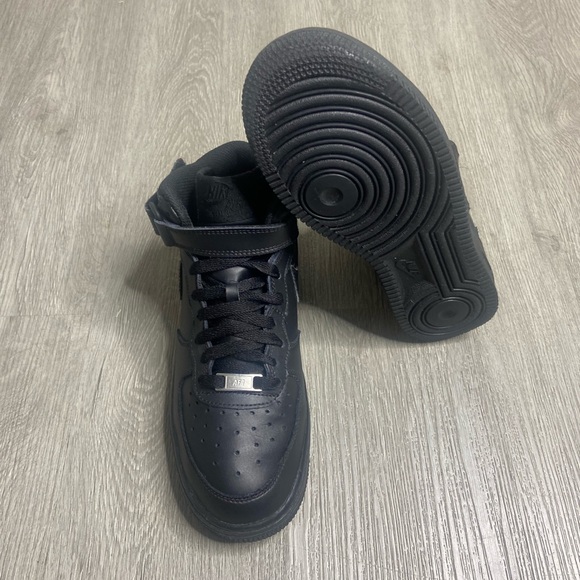 Nike Air Force 1 Hi Top GS Boys Shoe Size 6Y 314195-004 Black Preowned - Picture 6 of 7